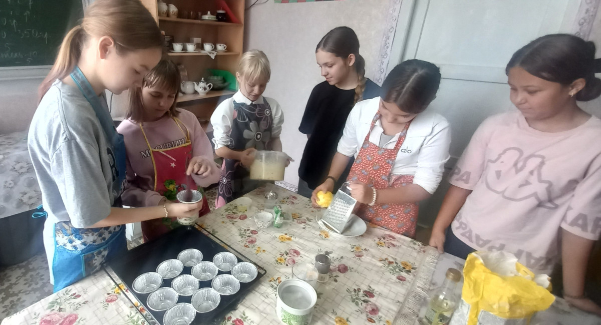 Постер к социальной практике: Дарим вкусную  радость