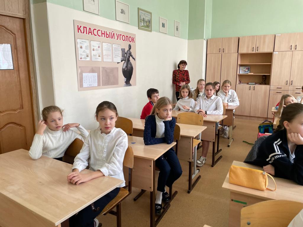 Постер к социальной практике: Созидательный труд