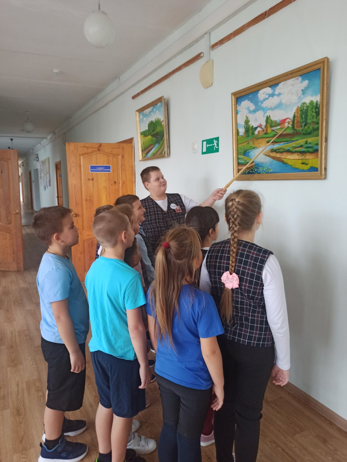 Постер к социальной практике: Друг в беде не бросит...