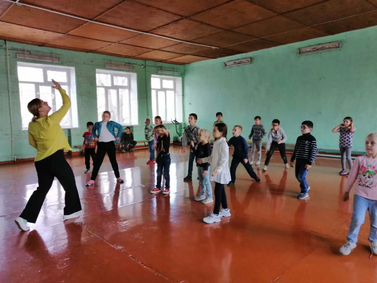 Постер к социальной практике: Потанцуем вместе