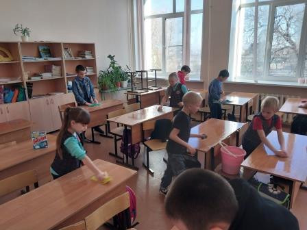 Постер к социальной практике: Дела сильнее слов.