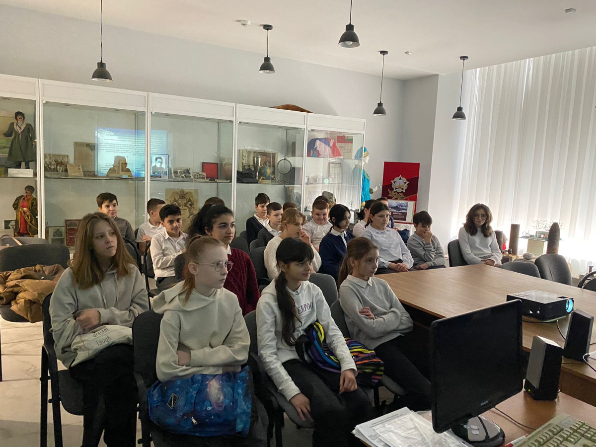 Постер к социальной практике: Чтим память героев