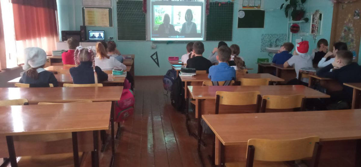 Постер к социальной практике: Помоги ближнему.