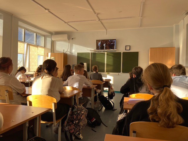 Постер к социальной практике: Раздельный сбор вторичных отходов