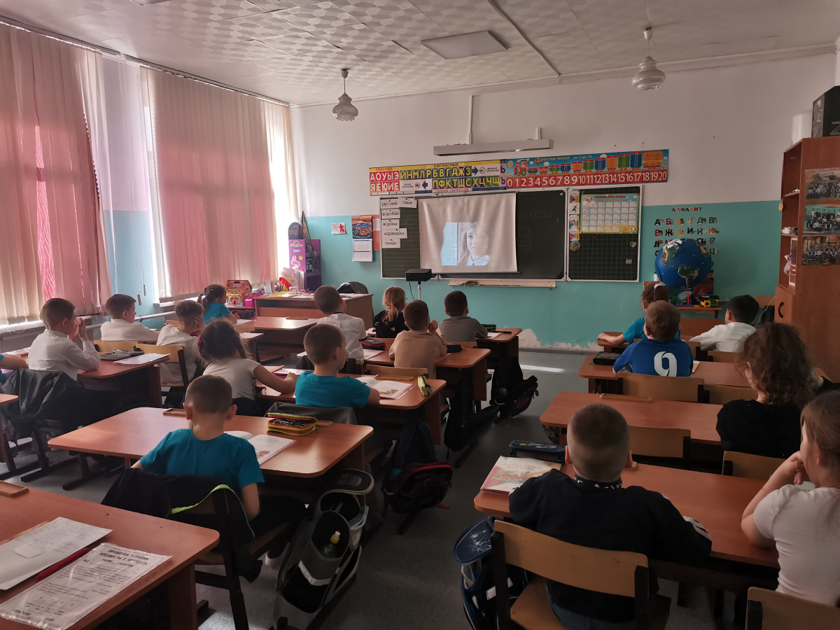 Постер к социальной практике: "Воображение и творчество - наши друзья"