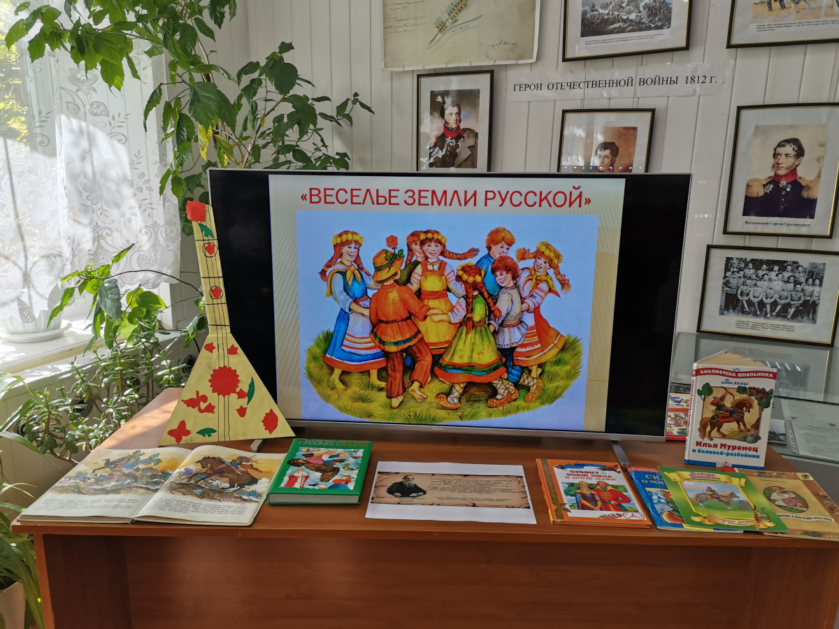 Постер к социальной практике: Творческая мастерская