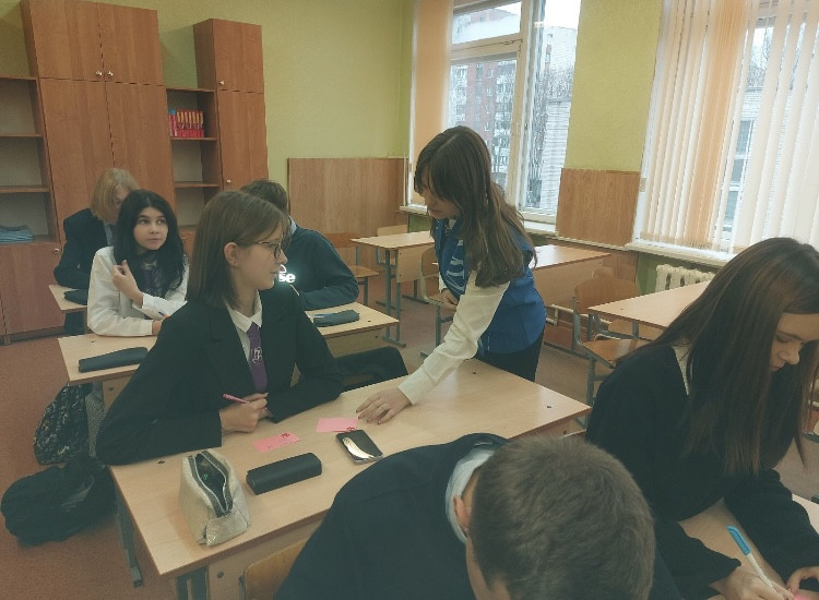 Постер к социальной практике: Тренинг "Равный обучает равного"