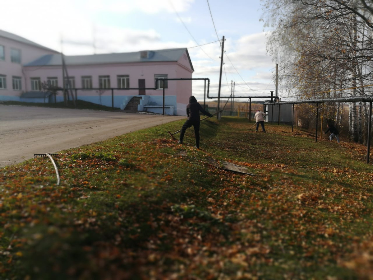 Постер к социальной практике: Созидательный труд вместе
