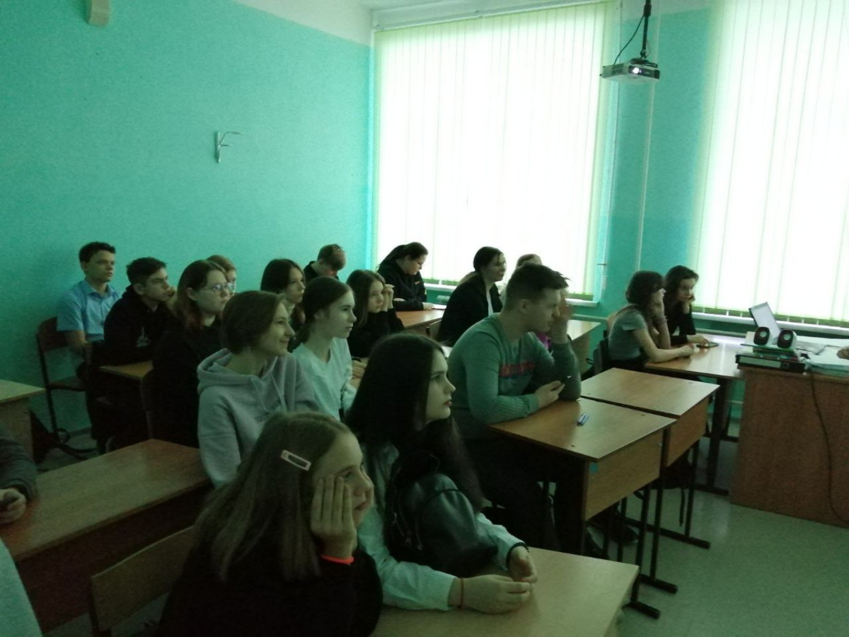 Постер к социальной практике: Мини-сочинения на тему счастья