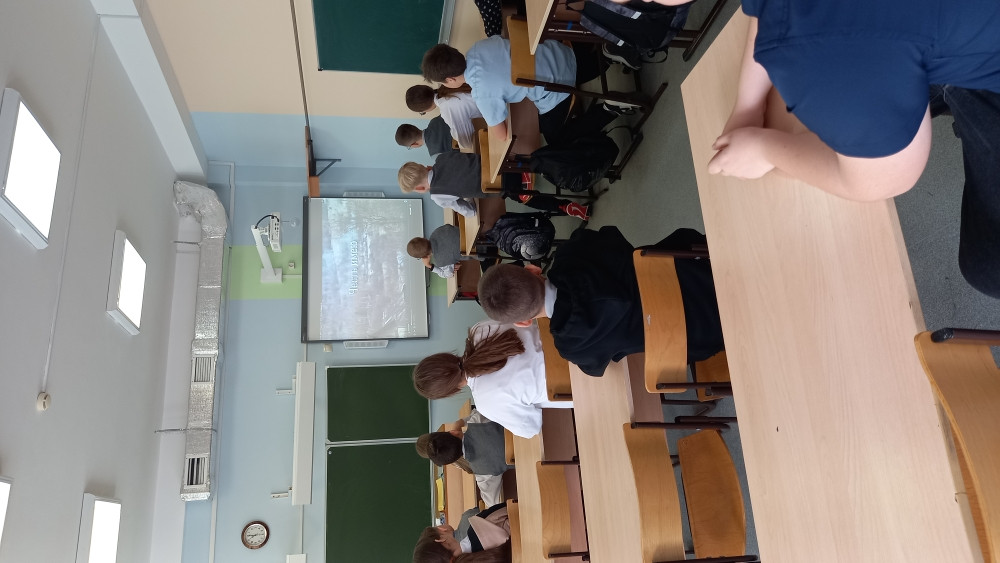 Постер к социальной практике: Строевой смотр