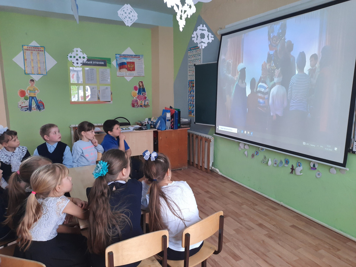 Постер к социальной практике: Порадуй солдата!