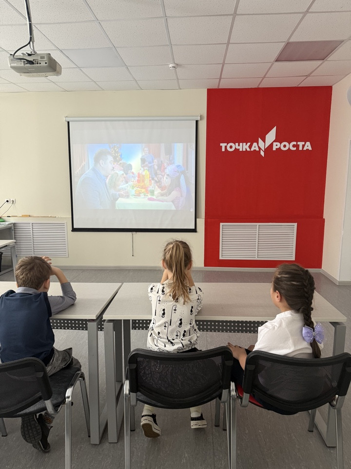 Постер к социальной практике: дари добро