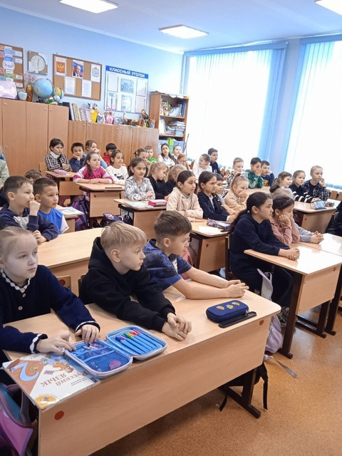 Постер к социальной практике: "Экология снаружи-экология внутри"