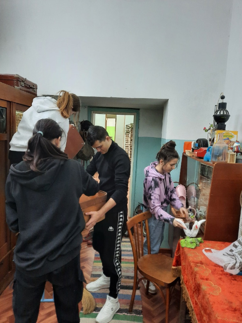 Постер к социальной практике: Субботник в школьном музее