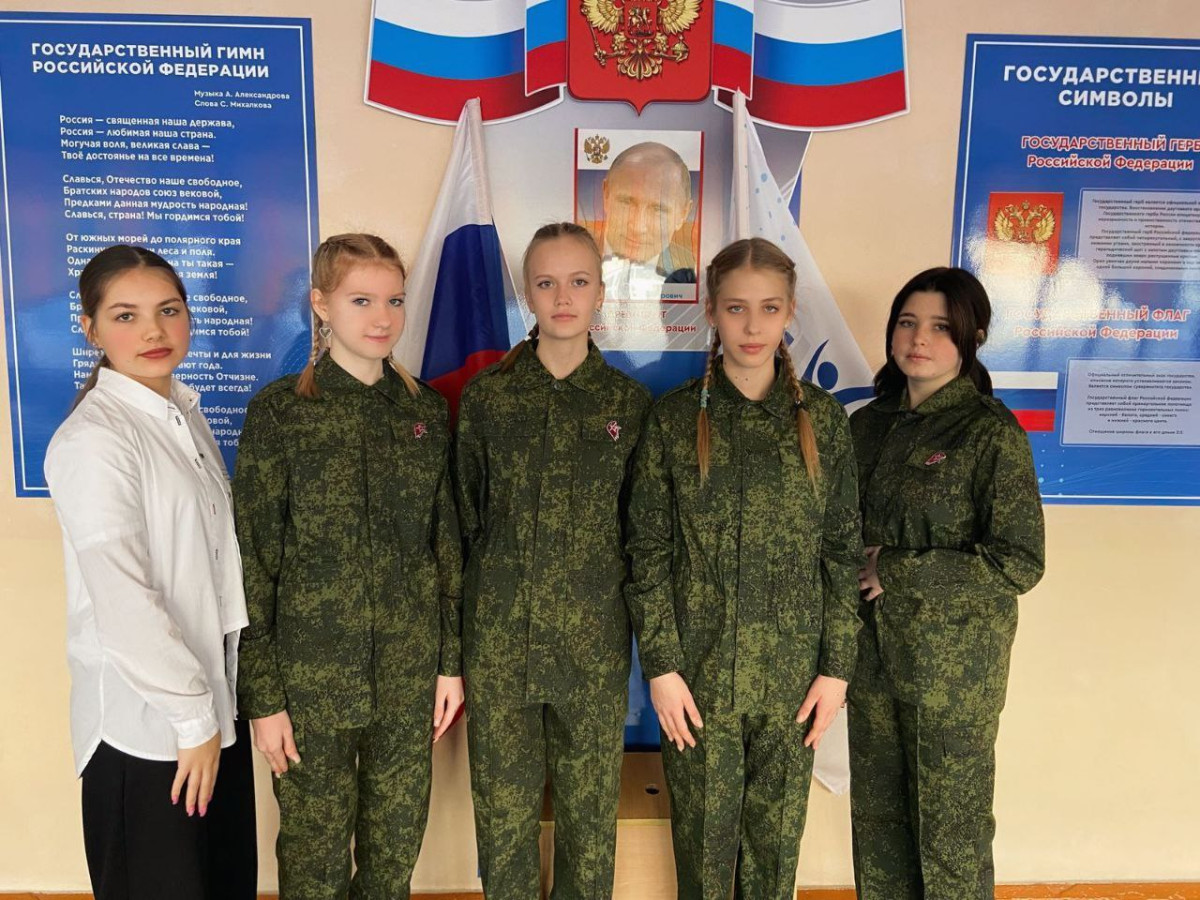 Постер к социальной практике: Дороже всех титулов - доброе сердце.