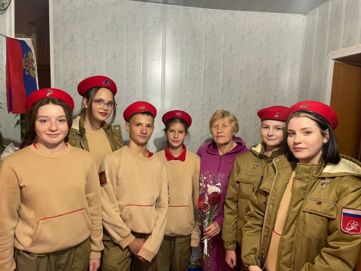 Постер к социальной практике: "Спасибо вам, учителя". МБОУСОШ №11 г. СПАССК-ДАЛЬНИЙ