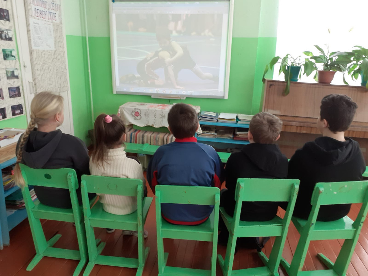 Постер к социальной практике: Защити себя сам