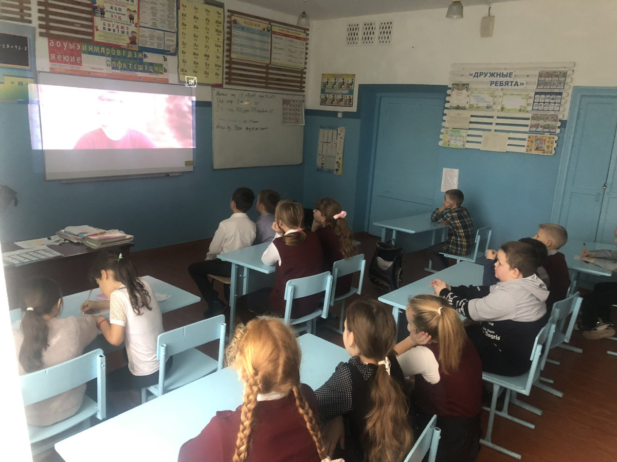 Постер к социальной практике: Шаги к успехам.