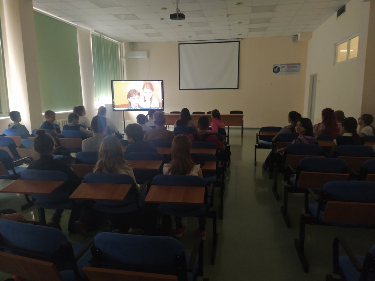 Постер к социальной практике: Мы разные, но мы вместе