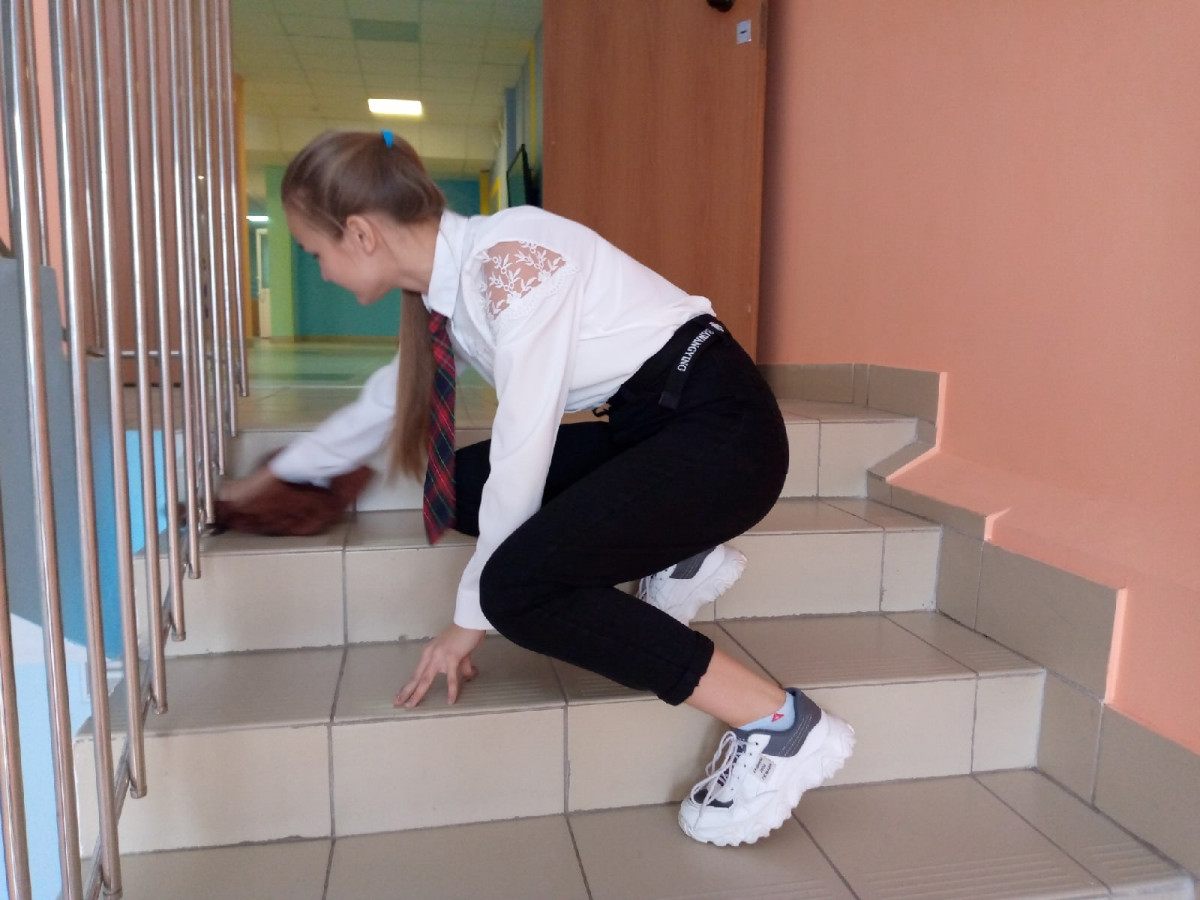 Постер к социальной практике: Созидательный труд