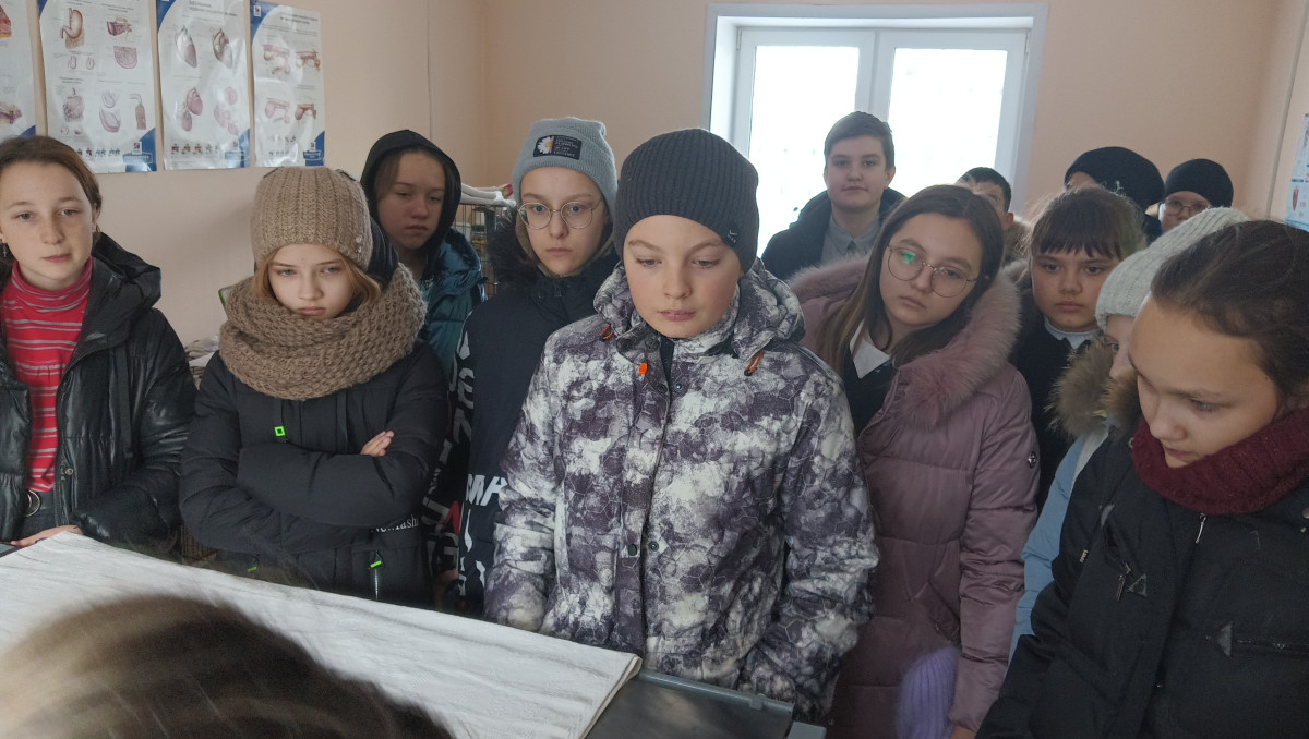 Постер к социальной практике: Делая добро, становимся счастливее