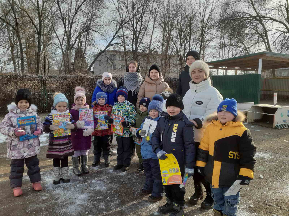 Постер к социальной практике: Для радости не много надо...