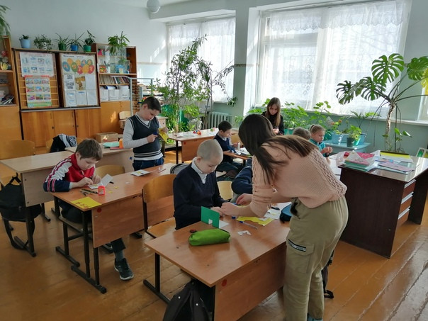 Постер к социальной практике: Волонтер