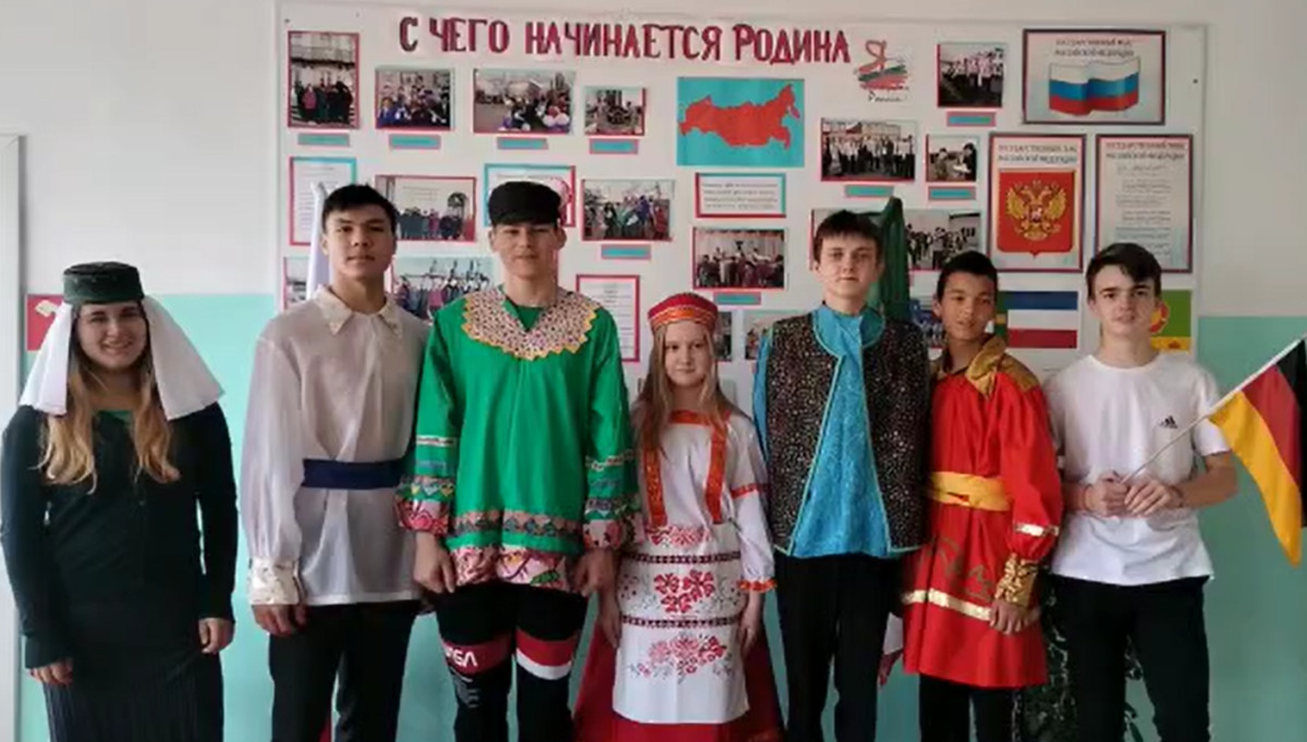 Постер к социальной практике: Единство разных