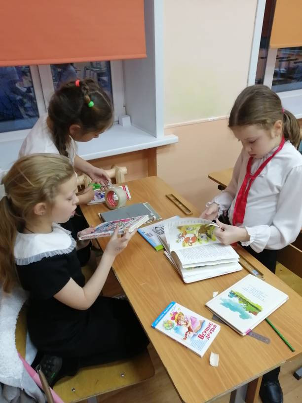 Постер к социальной практике: Мы поможем!