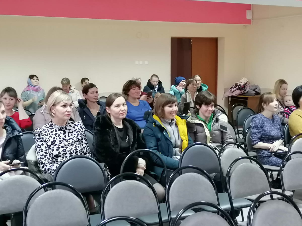 Постер к социальной практике: Концерт для мам
