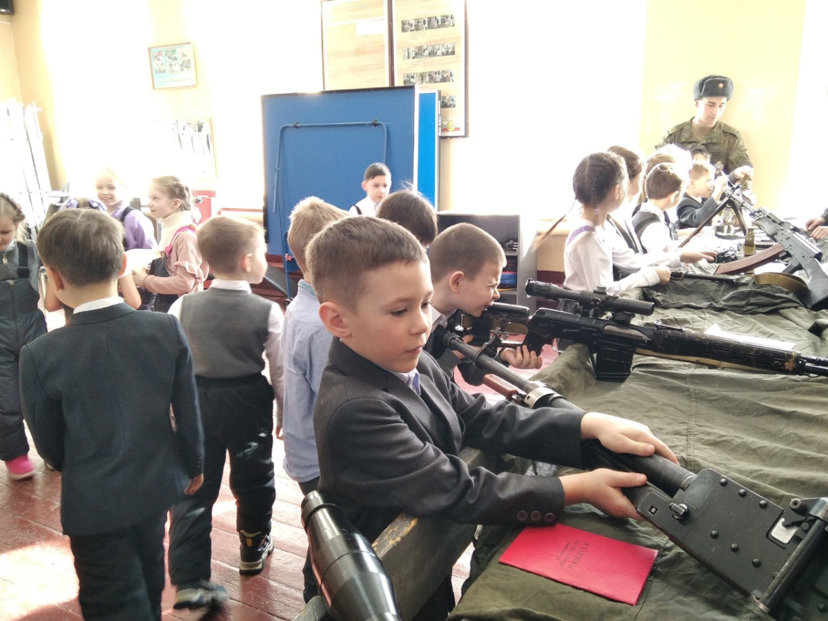 Постер к социальной практике: "Каждый день быть самим собой- это тоже мужество"