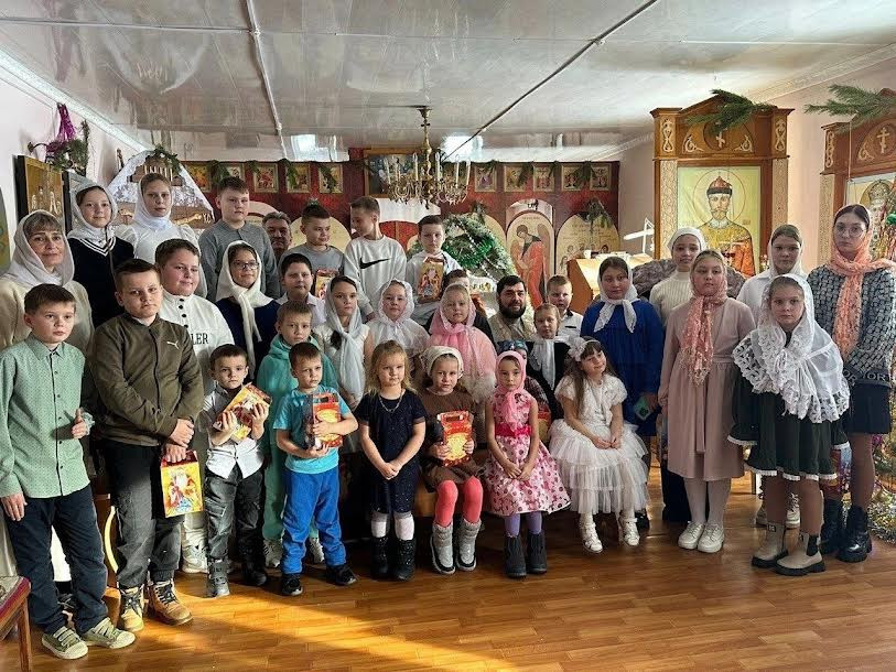 Постер к социальной практике: В мире добрых, понимающих и поддерживающих людей.