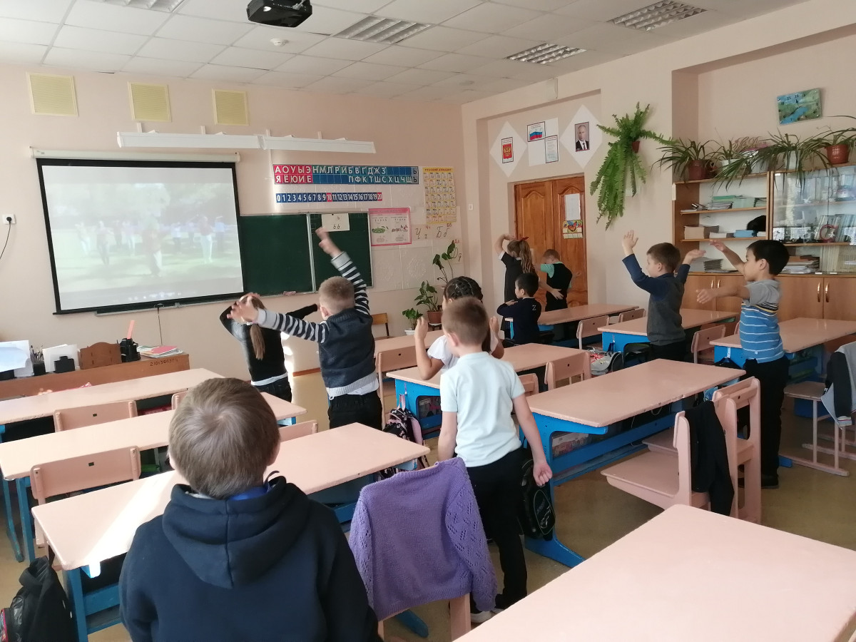 Постер к социальной практике: Создание доброжелательного отношения в коллективе