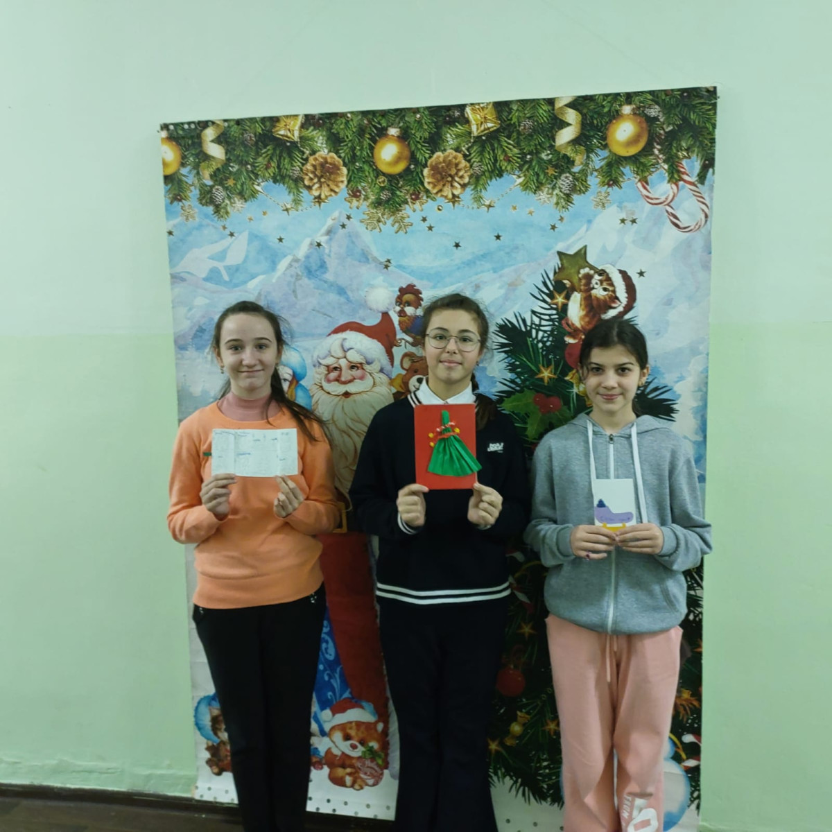 Постер к социальной практике: Новогодняя открытка другу