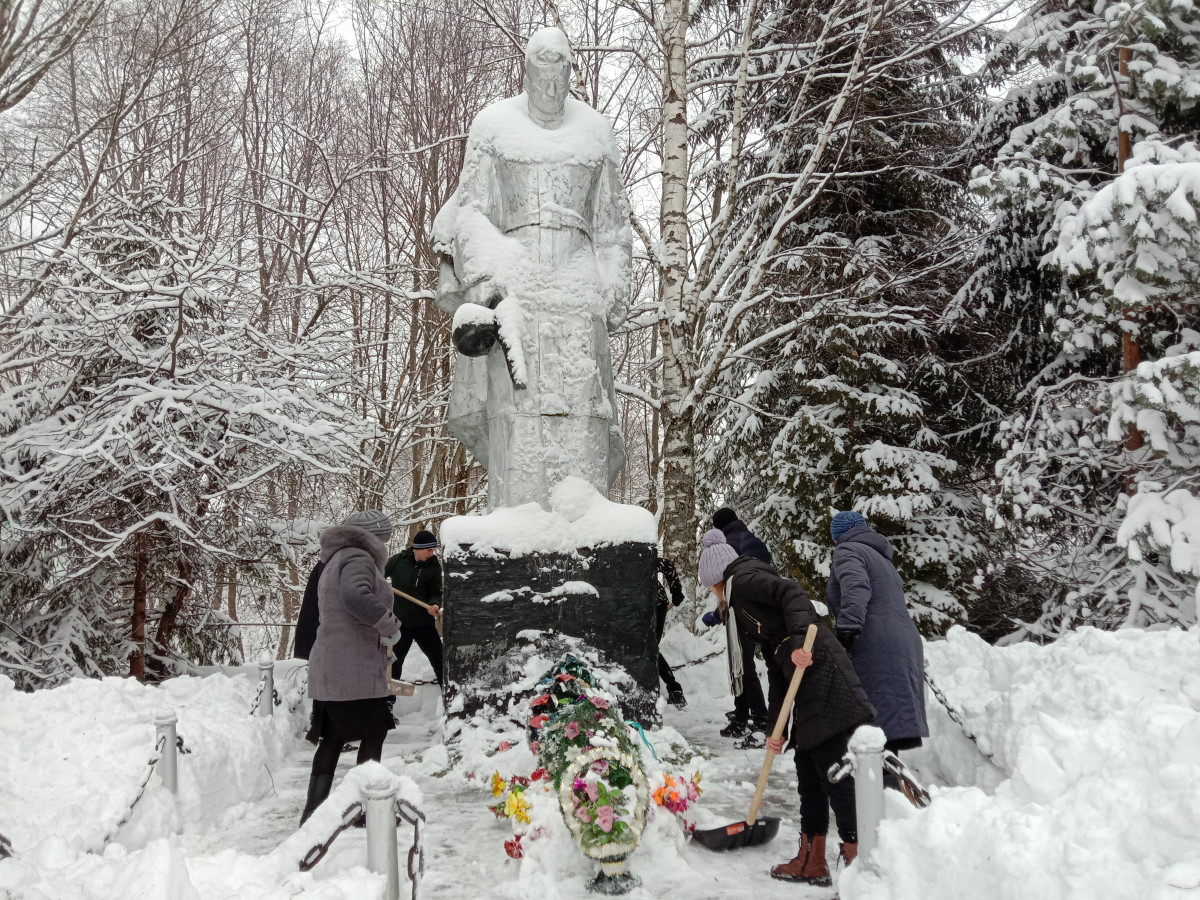 Постер к социальной практике: Наш долг - сохранить историческую память.
