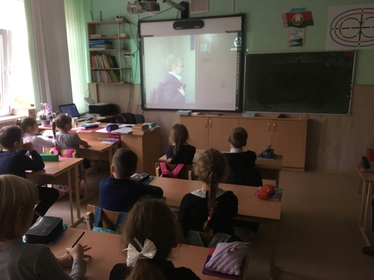 Постер к социальной практике: Учимся дружить