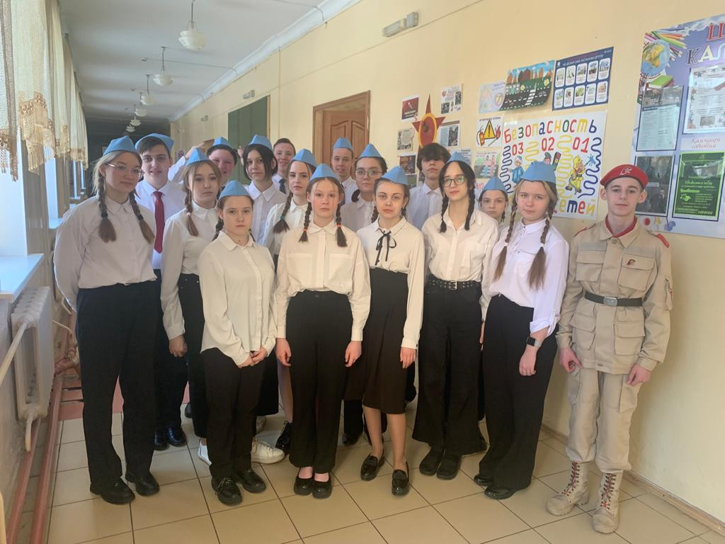 Постер к социальной практике: Усердие и труд