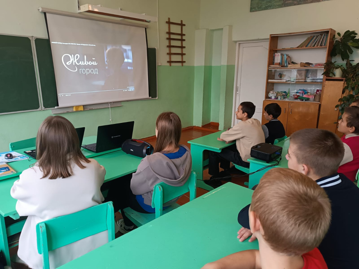 Постер к социальной практике: Счастье рядом