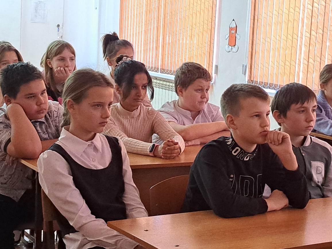 Постер к социальной практике: Огород на подоконнике