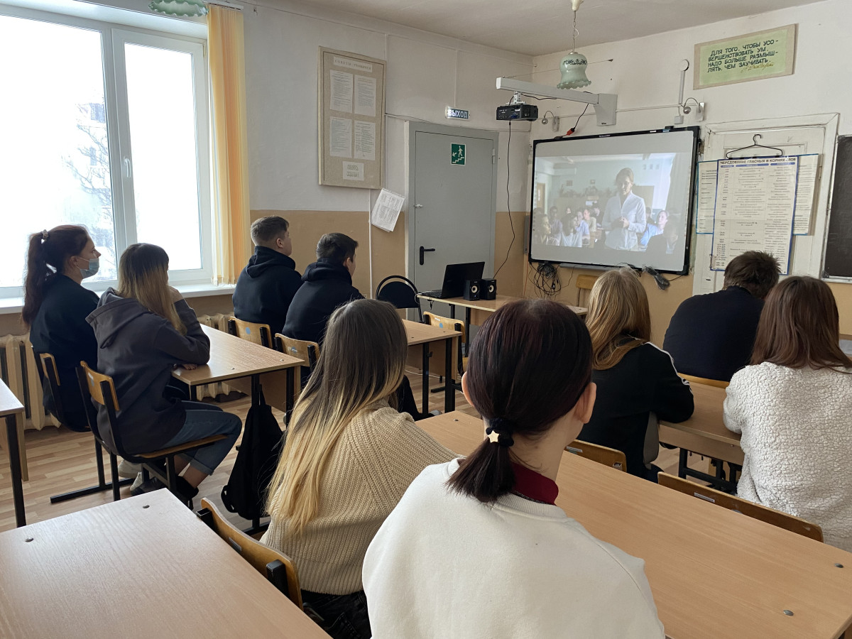 Постер к социальной практике: Счастье в наших сердцах