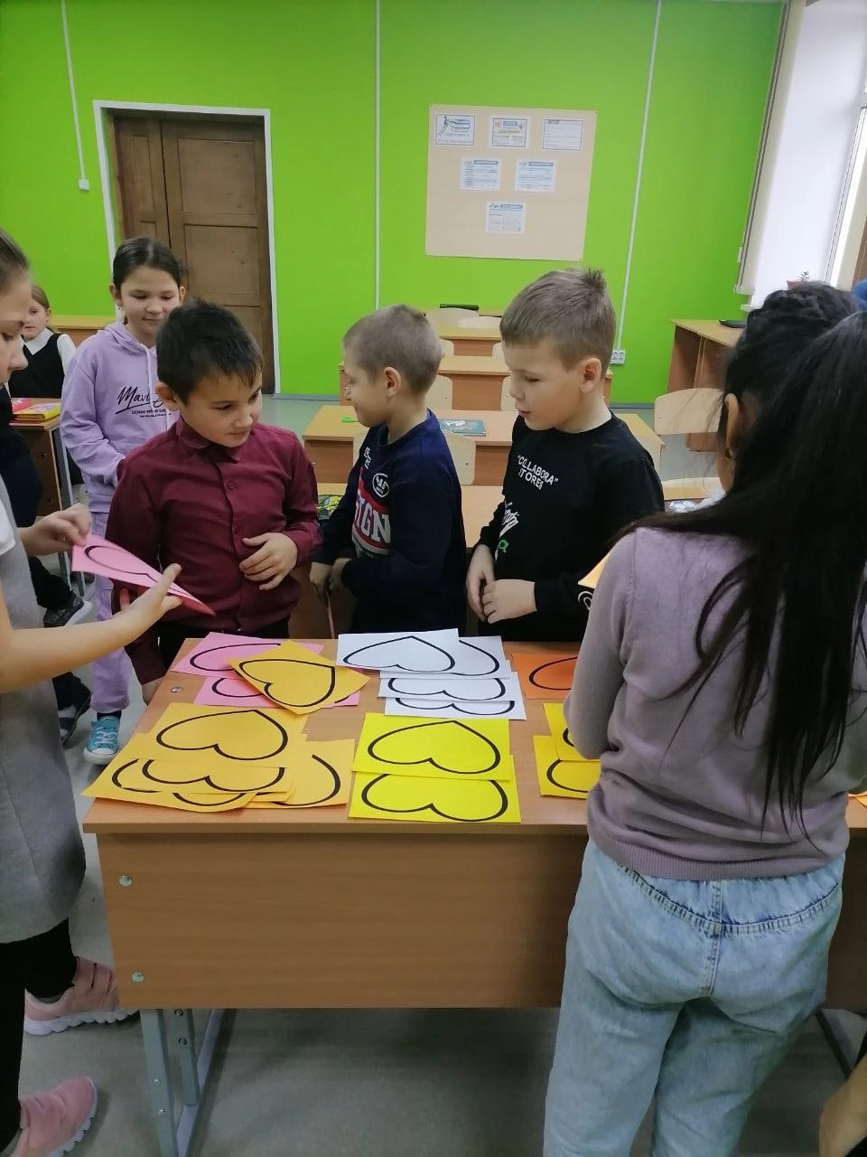 Постер к социальной практике: "Подари добро по кругу"