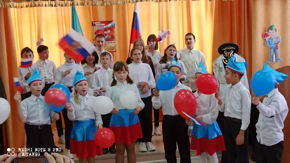 Постер к социальной практике: Как силен был дух патриотизма во времена Великой Отечественной войны.