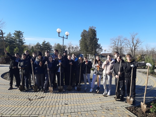 Постер к социальной практике: Созидательный труд