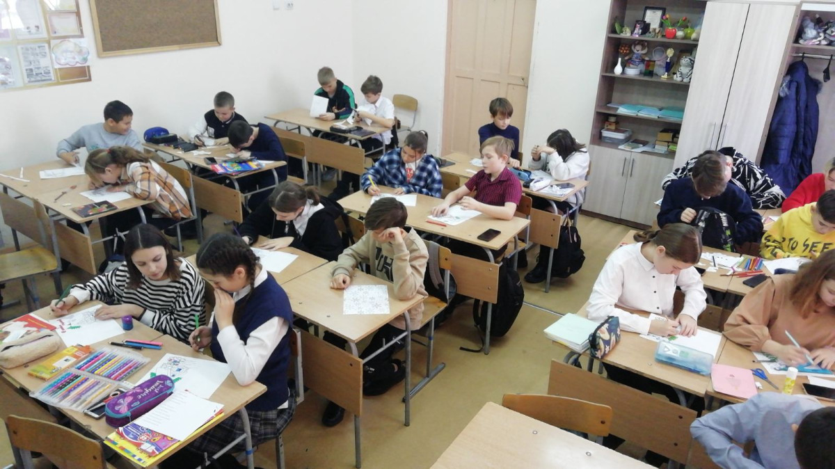 Постер к социальной практике: Дарим радость друзьям издалека