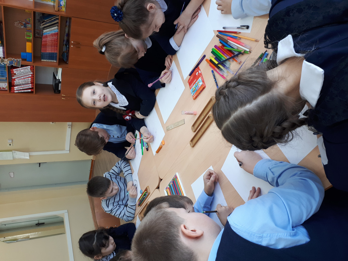 Постер к социальной практике: Помощь  вместо осуждения.