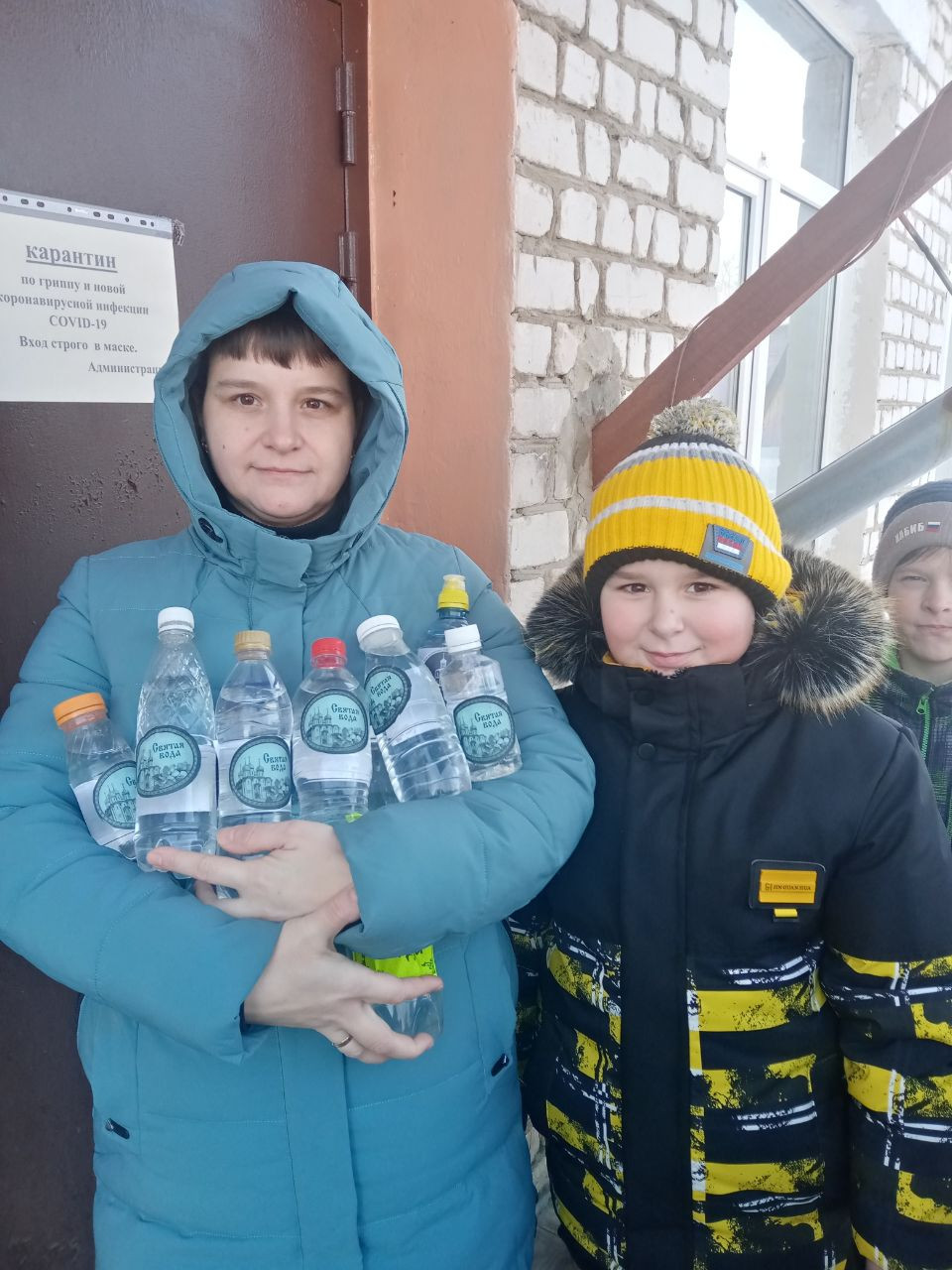 Постер к социальной практике: занимаемся волонтёрской работой