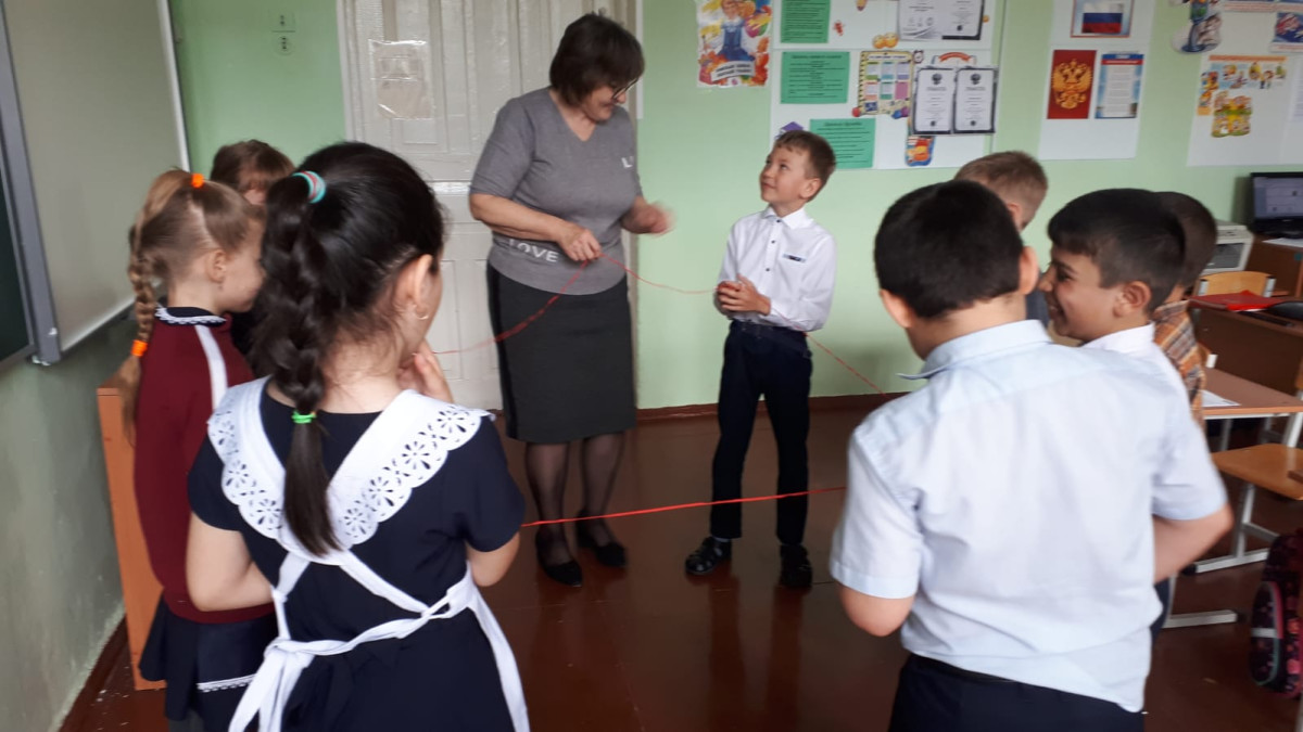 Постер к социальной практике: благородство-одно из важных качеств человека
