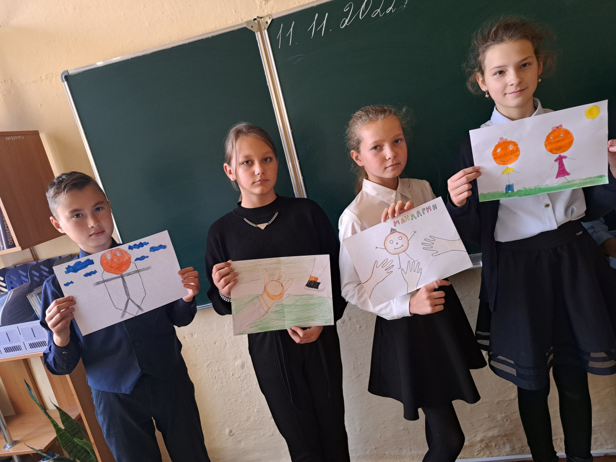 Постер к социальной практике: Учимся жружить