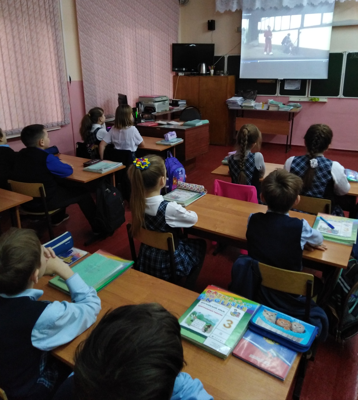 Постер к социальной практике: Учимся быть бескорыстными
