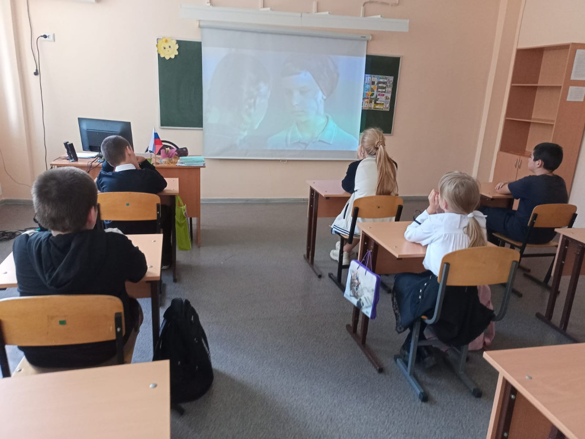 Постер к социальной практике: Хорошие песни